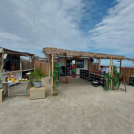 Haus Strandkorb Mit Fruehstuecksoption Bensersiel Exteriör bild