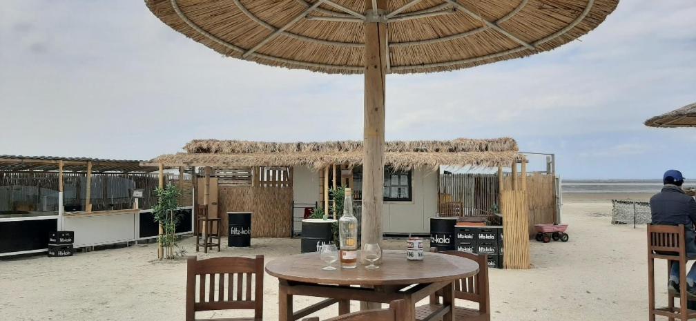 Haus Strandkorb Mit Fruehstuecksoption Bensersiel Exteriör bild